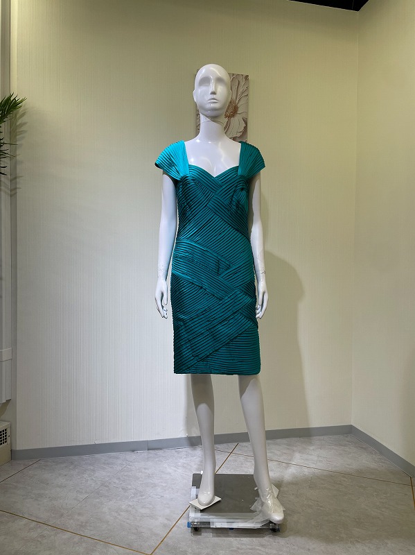 【レンタルドレス 4624】ランダムクロスプリーツ切替デザインタイトミディアムドレス グリーン【TADASHI SHOJI】